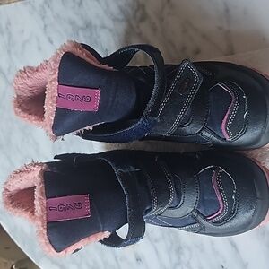 Primitive winter boots size 37/4.5